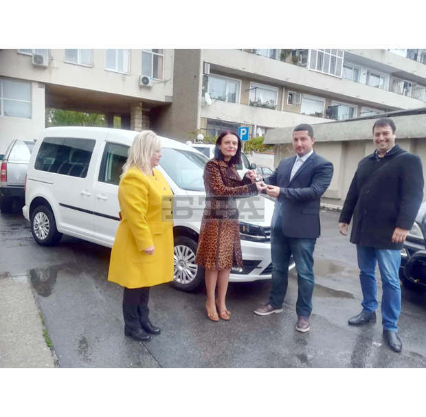 бщина Разград получи нов автомобил за нуждите на звеното за патронажна грижа бщина Разград получи нов автомобил за нуждите на звеното за патронажна грижа