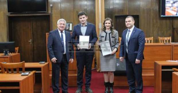 Двама възпитаници на Русенския университет получиха награда "Студент на годината" на община Русе