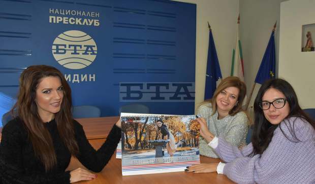 Винтидж календар за 2022 г. издадоха организаторите на автомобилния Ретро парад във Видин