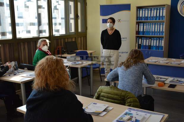 Сборник представя успешни проекти в област Благоевград, реализирани с европейски средства