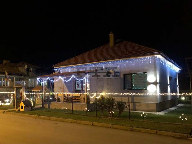 Връчиха наградите на победителите в конкурса "Да украсим за Коледа община Търговище"