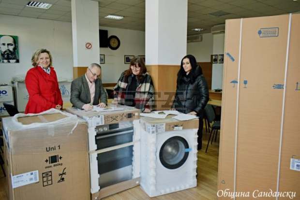 Центрове за социалните услуги в община Сандански са оборудвани с нови електроуреди