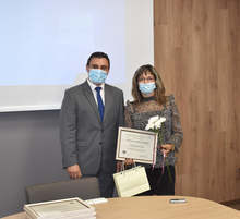 Наградени са 13 учители, директори и психолози от Пернишка област