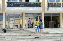 Регионалната библиотека "Дора Габе" в Добрич представя книги и документи на краевед, проучвал добруджанските полкове