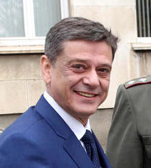 Председателят на Комисията по отбрана в НС ген. Константин Попов направи дарение в общините Брезово и Перущица