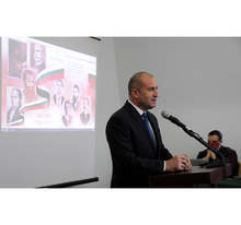 Президентът Румен Радев изнесе лекция пред преподаватели и студенти от МУ в Пловдив на тема "Здравеопазването в Плана за възстановяване и устойчивост - акценти"