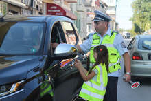 Деца и пътни полицаи от Тутракан са осъществили съвместна инициатива по пътна безопасност