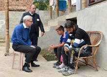 Министър Николай Денков посети училище в Берковица