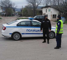 Шуменец е задържан след като нарушил мерки в условие не извънредно положение и блъснал с велосипед полицай