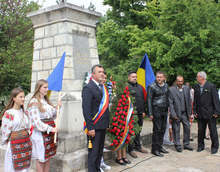 Румънска делегация посети Плевен и Гривица по повод Деня на независимостта на Румъния
