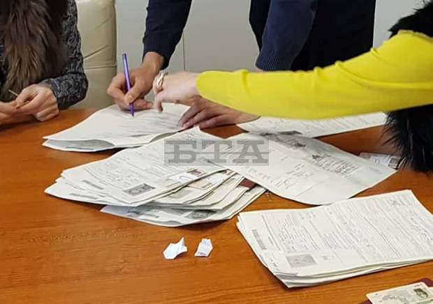 5712 заявления за лични документи са приети през януари  в Шуменска област