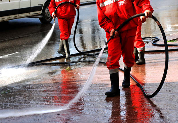 Започна миене на улици в район "Средец" в столицата