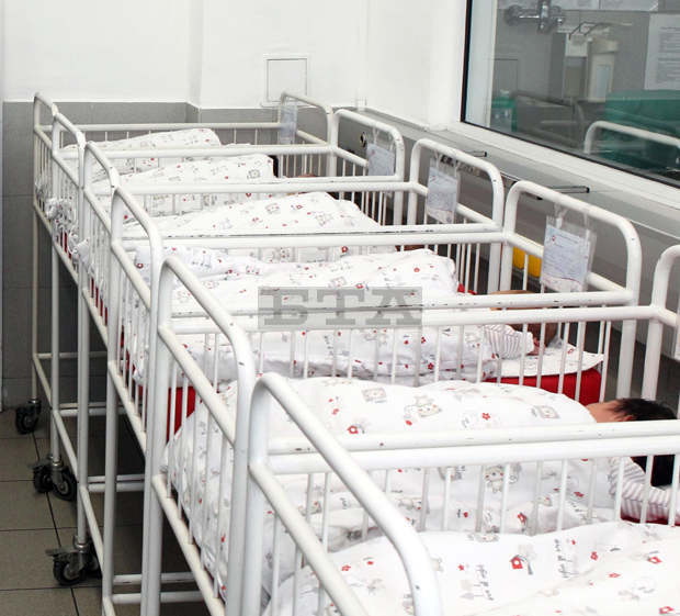 Над 70 бебета са се родили в Акушеро-гинекологичното отделение на Великотърновската болница от началото на извънредното положение