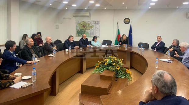 ОД на МВР в Пловдив засилва с пъти полицейското присъствие в кв. "Столипиново" заради извънредните мерки