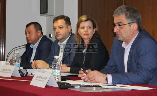 Общините продължават да настояват за два процента подоходен данък, който да подпомогне бюджетите им