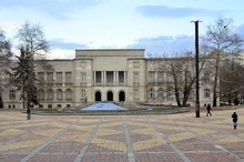 Творци от Съюза на  румънските художници редят  изложба в галерията в Добрич