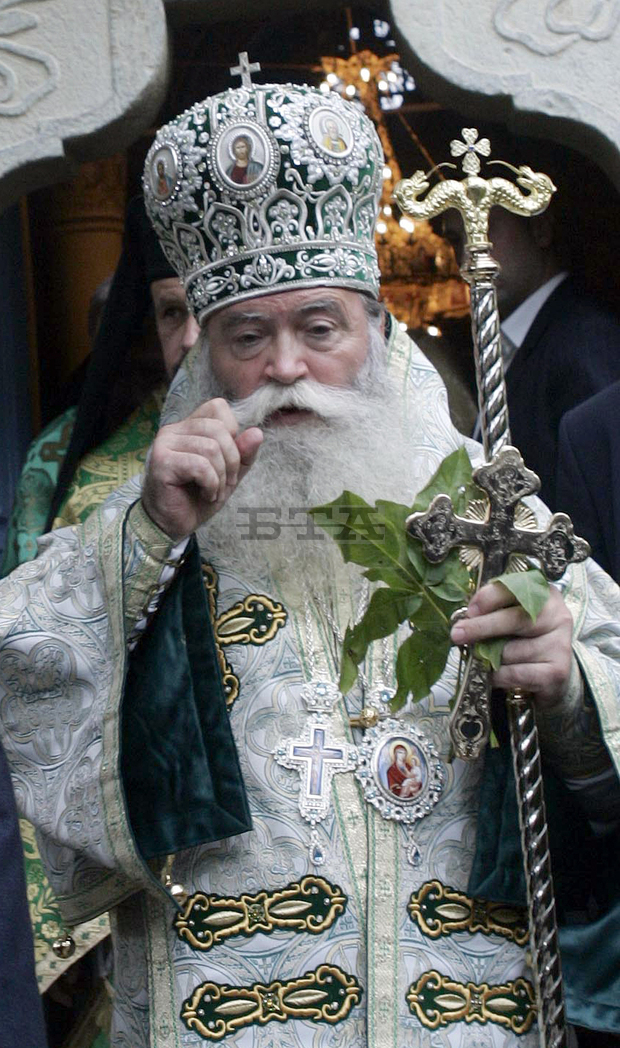 Ловчанският митрополит Гавриил заедно с енориаши от Велико Търново ще отслужи Света Василиева литургия Ловчанският митрополит Гавриил заедно с енориаши от Велико Търново ще отслужи Света Василиева литургия
