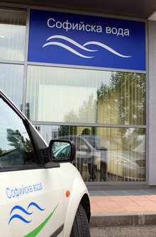 Екипите на "Софийска вода" успешно подмениха десет спирателни кранове на стратегически водопроводи в район "Младост"