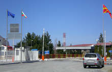 15 940 британски паунда, опаковани като червен и черен пипер, са разкрили митническите служители на ГКПП Гюешево