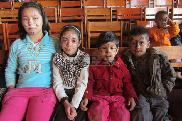 Седем имигрантски деца са записани в първи клас в Земен