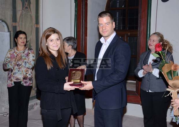 Кметът на Стара Загора Живко Тодоров връчи отличия за Деня на народните будители