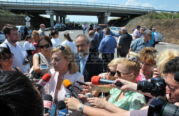 Министър Терзиева предлага специален фонд за подпомагане след природни катаклизми Министър Терзиева предлага специален фонд за подпомагане след природни катаклизми