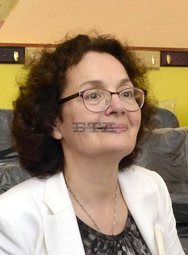 МОН отпуска по 400 лв. на ученици,  останали без дом след наводнението  в Мизия