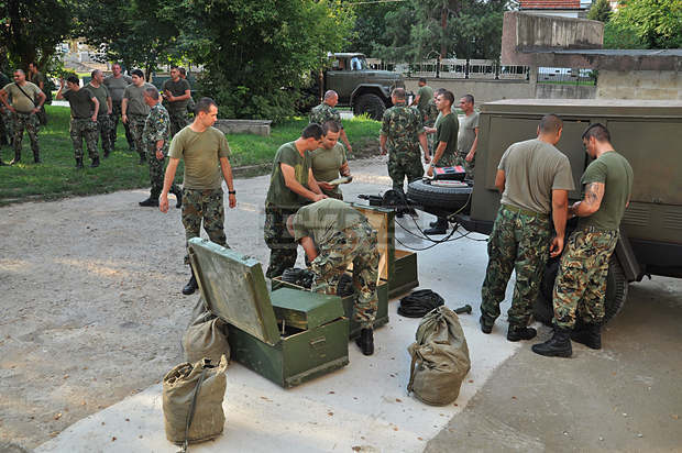 Военно-полева кухня бе разгърната в бедстваща Мизия