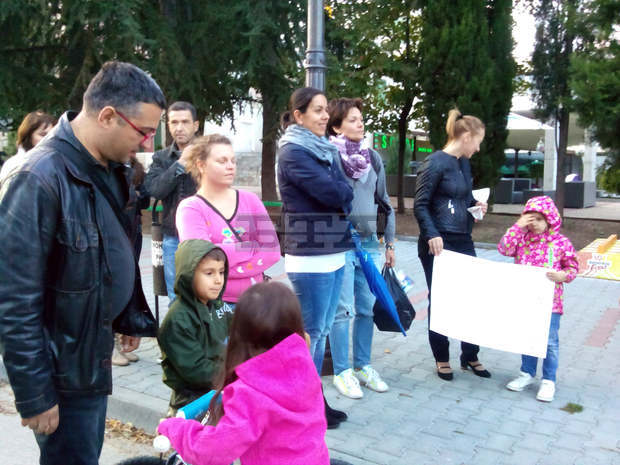 С шествие в памет на 4-годишния Паоло, който беше прегазен на пешеходна зона, Стара Загора се включи в Европейската седмица на мобилността С шествие в памет на 4-годишния Паоло, който беше прегазен на пешеходна зона, Стара Загора се включи в Европейската седмица на мобилността
