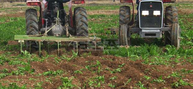 В Русенско земеделски производители използват  масово стара и самоделна  техника 