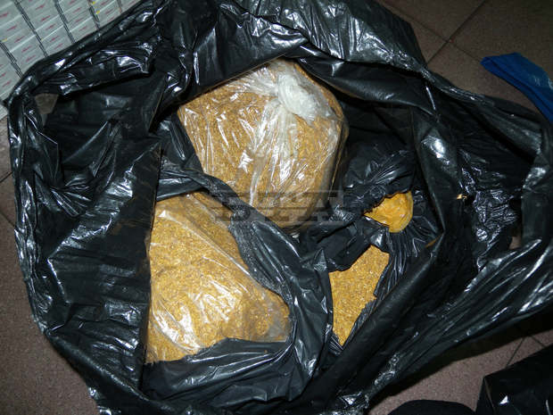 Полицейска операция в Пещера и Велинград установи нелегални търговски обекти, тютюн и цигари без бандерол Полицейска операция в Пещера и Велинград установи нелегални търговски обекти, тютюн и цигари без бандерол
