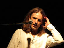 Музикантите са сред най-отговорните за духовното състояние на обществото, музиката е философия и морал,според рок изпълнителя Ясен Димитров