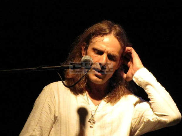 Музикантите са сред най-отговорните за духовното състояние на обществото, музиката е философия и морал,според рок изпълнителя Ясен Димитров