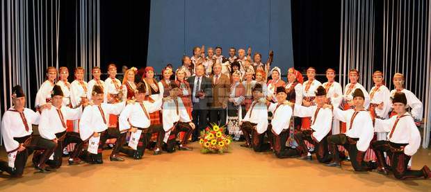 Капанският ансамбъл в Разград е носител на "Кристална лира - 2014"