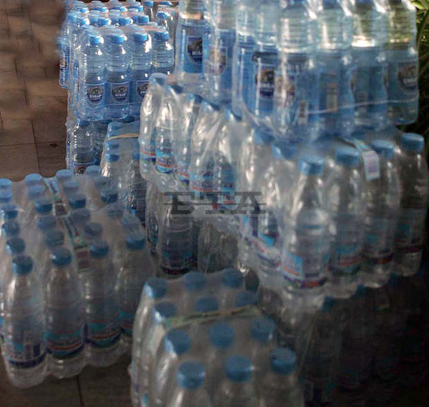 Столична община организира раздаване на минерална вода във връзка с високите температури Столична община организира раздаване на минерална вода във връзка с високите температури