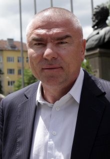 Parliament Votes Down Referendum Proposal of Businessman Mareshki