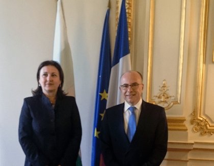  Bulgarian Interior Minister Buchvarova Confers with French Counterpart Cazeneuve in Paris 