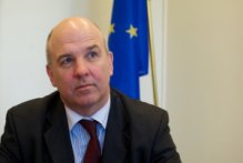 Council of Europe Commissioner for Human Rights Muiznieks Criticizes Bulgaria, Hungary for Plans to Use Army to Stop Asylum-Seekers 