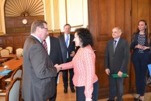 Agriculture Minister Taneva Meets with German Food Ministry State Secretary Kloos 