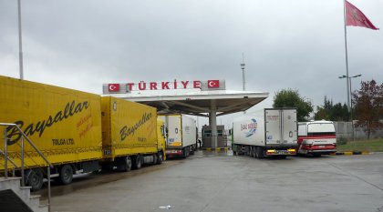 33 Customs Officers Arrested in Crackdown on Corruption 33 Customs Officers Arrested in Crackdown on Corruption
