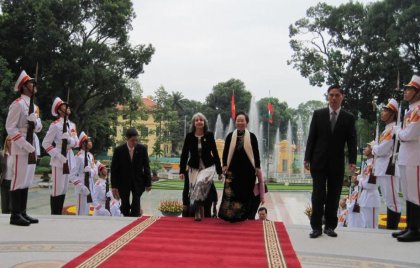 Vice President Popova Confers with Vietnamese Counterpart, National Assembly Chairman, Prime Minister Vice President Popova Confers with Vietnamese Counterpart, National Assembly Chairman, Prime Minister