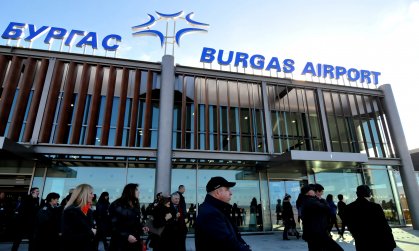 Polish Aircraft Makes Emergency Landing at Bourgas over Bomb Alert, No Explosive Device Found Polish Aircraft Makes Emergency Landing at Bourgas over Bomb Alert, No Explosive Device Found