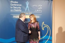 Bulgarian Foreign Minister Meets Greek Counterpart