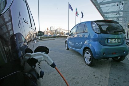 Romania's Petrom to Install Charging Stations for Electric Cars at Its Fuel Stations in Bulgaria Romania's Petrom to Install Charging Stations for Electric Cars at Its Fuel Stations in Bulgaria