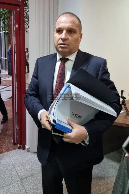 Министър Караджов съобщи, че ще назначи детайлна ревизия, одит на тол звеното Министър Караджов съобщи, че ще назначи детайлна ревизия, одит на тол звеното