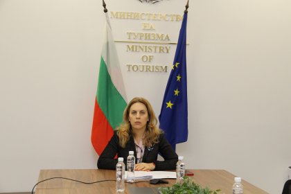 Bulgaria Supports Green Lanes for Vaccinated and Recovered from COVID-19, but without Travel Restrictions for the Rest
