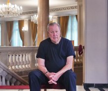 "Бурята" на Робърт Уилсън ще има пет премиерни дати