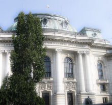 Студентите от Медицинския факултет на Софийския университет възобновяват учебните си занятия на 16 декември