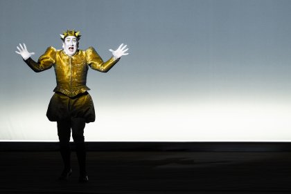 Народният театър посреща Новата година с "Бурята" на Робърт Уилсън