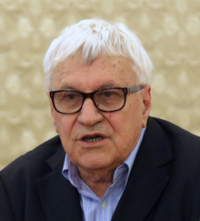 Проф. Андрей Пантев призова пернишките младежи да не емигрират и изоставят родината си в беда